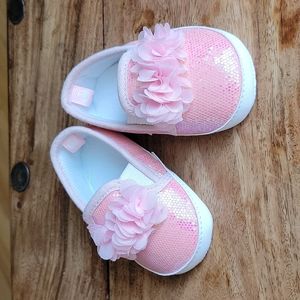 Brand new baby girl shoes.  Pink sequin.